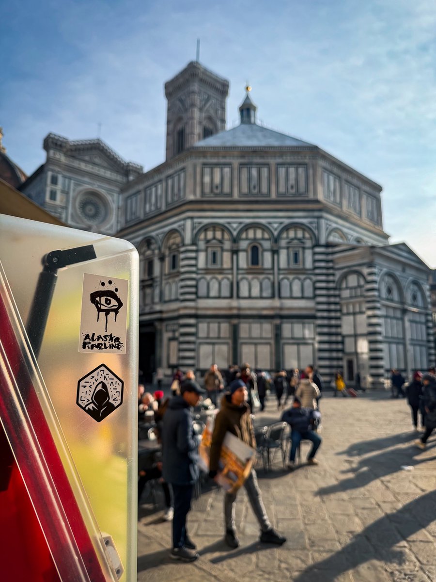 matlabulous's tweet image. The @NumeraiCoE on holiday in #Florence 🇮🇹 - soaking up the beauty of Santa Maria del Fiore and wondering how true alpha echoes through the centuries 🤩