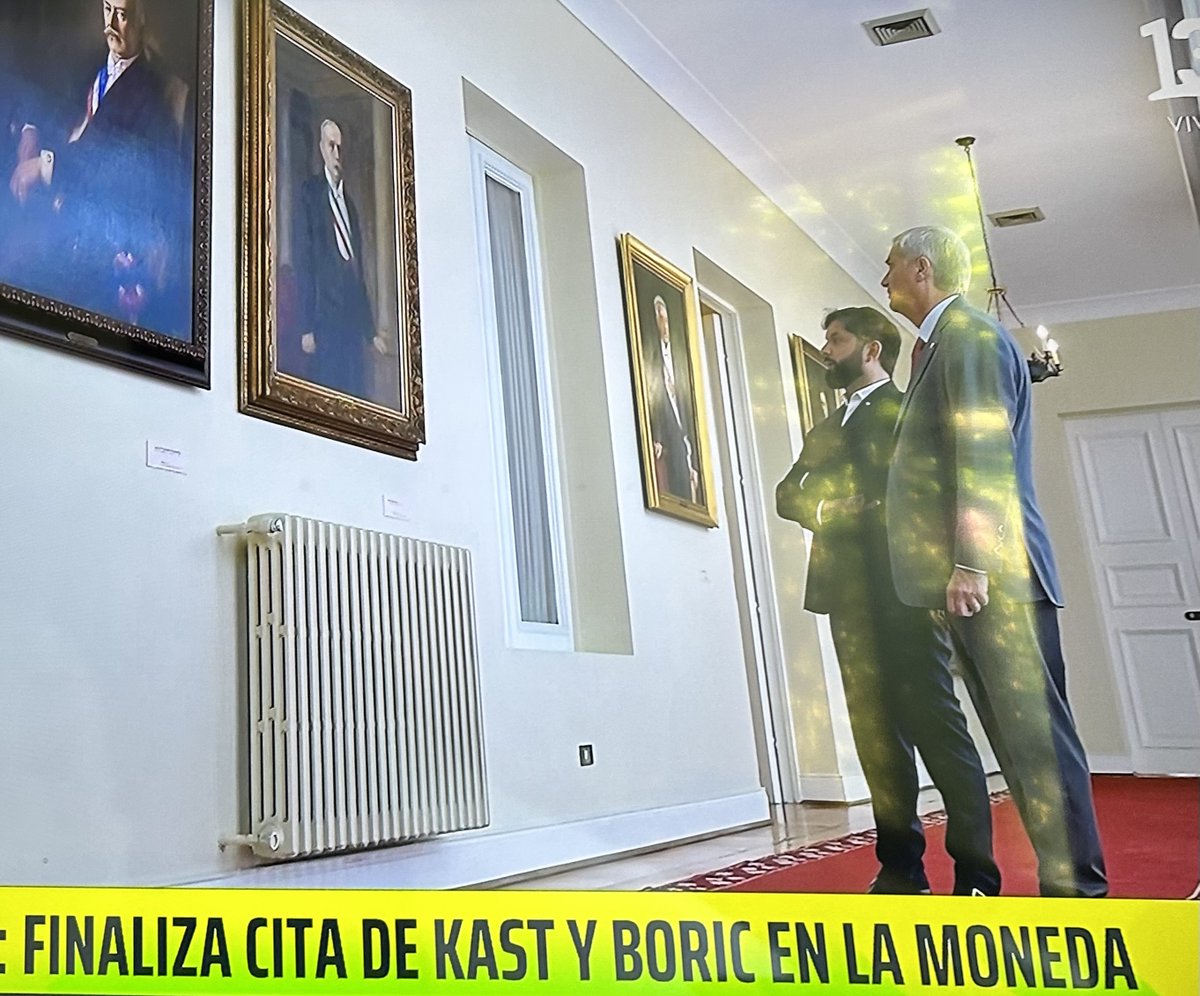 En esa galería falta reponer la imagen de Augusto Pinochet