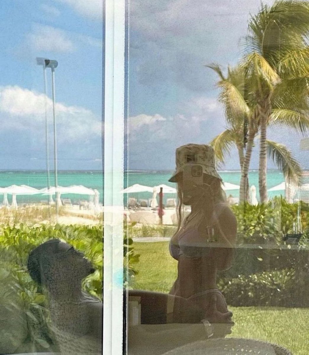 couplsgoal's tweet image. 