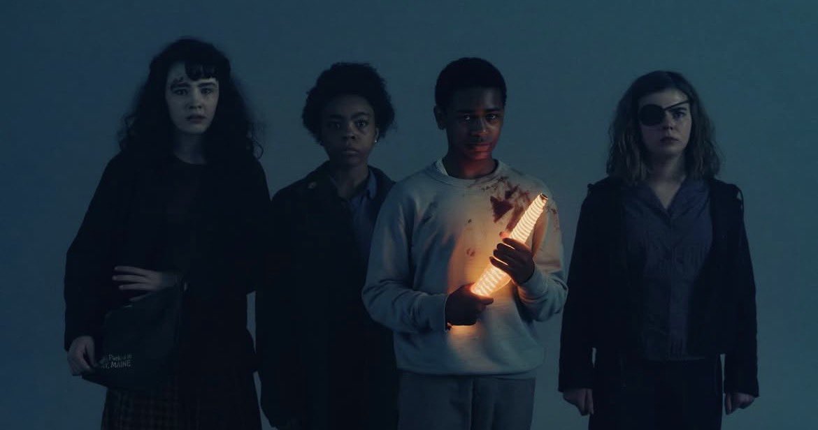 MaxiCardozo_'s tweet image. #ITWelcomeToDerry | Concluye como debió hacerlo. Con un capítulo de mucha adrenalina, sangre, emoción, sutiles conexiones a la saga y el corazón en la mano. Bill Skarsgård como Pennywise se sintió más imponente que nunca.

Una de las mejores obras de terror de los últimos años 🔥