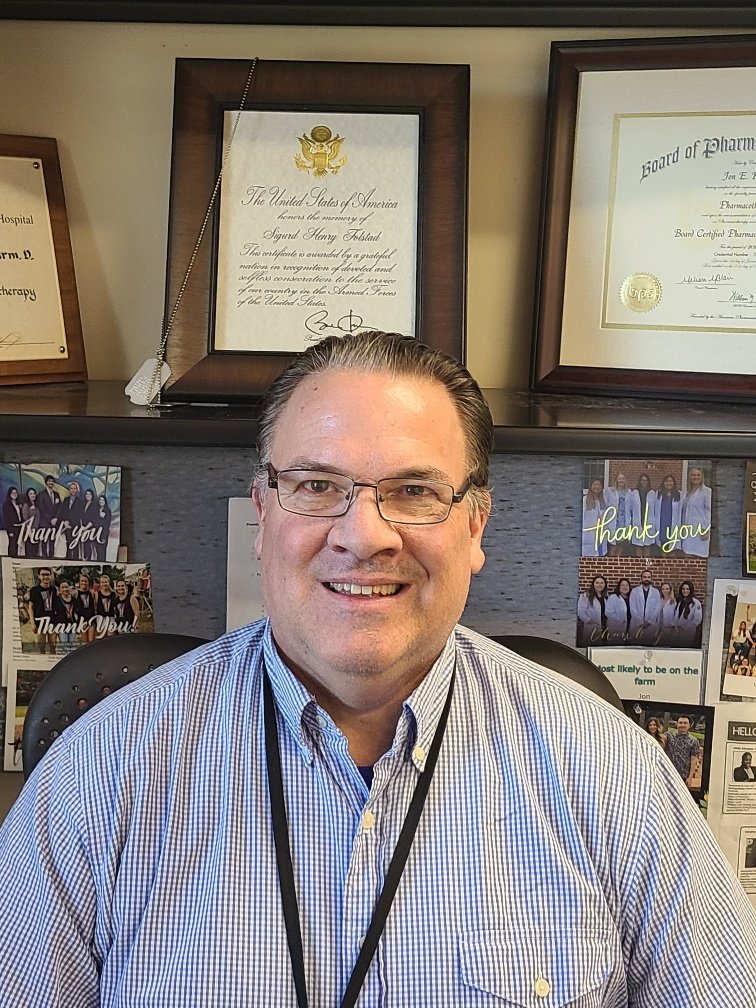 📸 #FacesofVA

Dr. Jon Folstad, PharmD, Associate Chief, Clinical Pharmacy Programs, W.G. (Bill) Hefner Salisbury VA Medical Center

Why he loves serving Veterans: "Serving within VHA is personal to me, as my father and father-in-law served in the U.S. Army during the Vietnam War