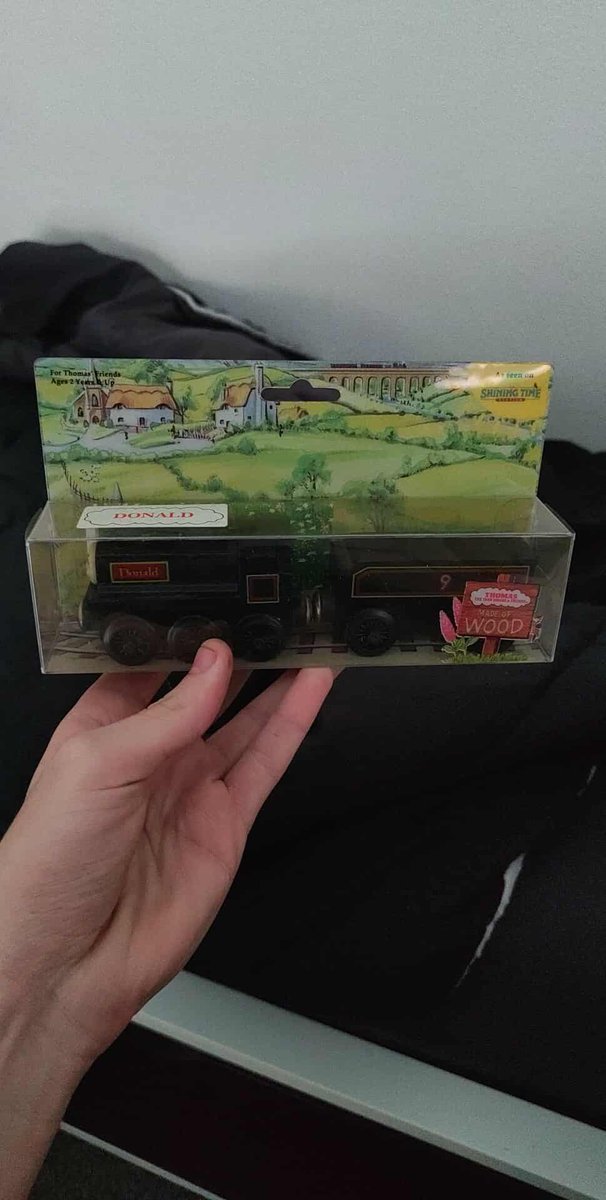 1992 Donald secured, one of the hardest 92s to find NIB!