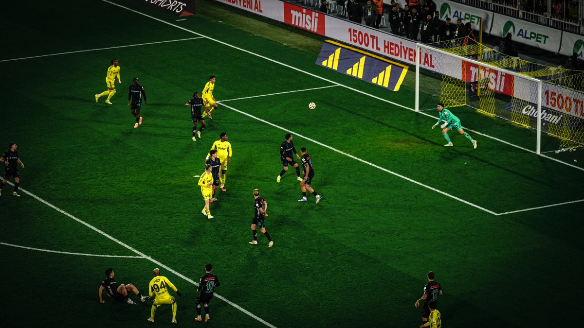 Fenerbahce's tweet image. TA TA TA TALISCA! Sanatını icra etti.