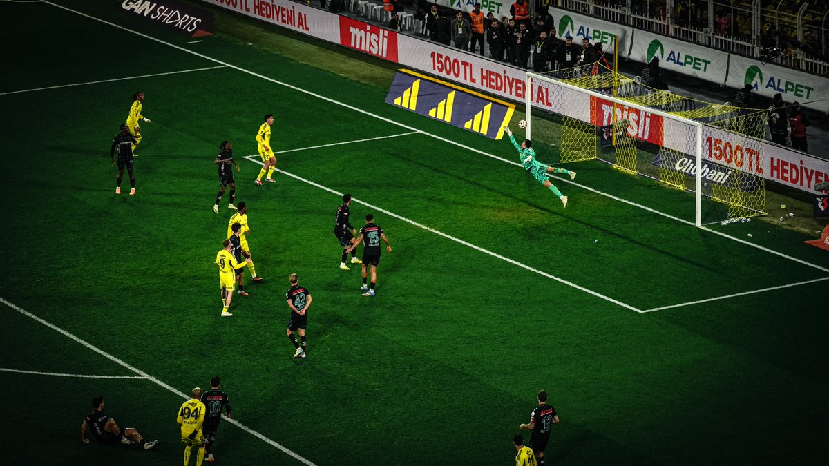 Fenerbahce's tweet image. TA TA TA TALISCA! Sanatını icra etti.