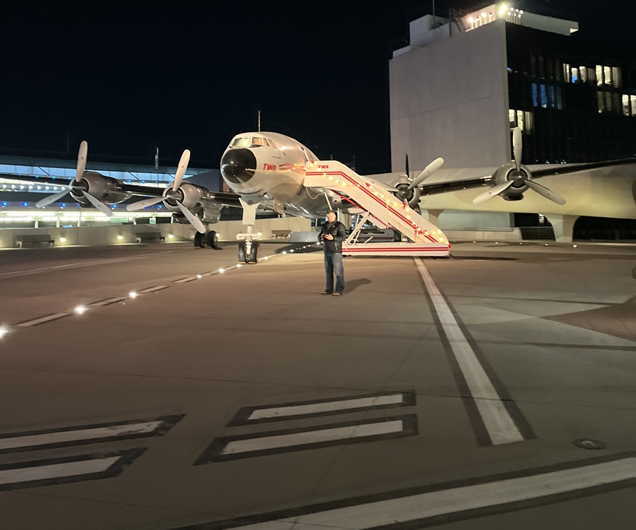 takingthekids's tweet photo. Today, you can time travel back to 1962 when you stay at the 512-room TWA Hotel adjacent to Jet Blue’s Terminal 5. NEW TRAVEL DIARY https://t.co/dVDZUjmZxj #WINTERWOW https://t.co/XKbjMkg7wT