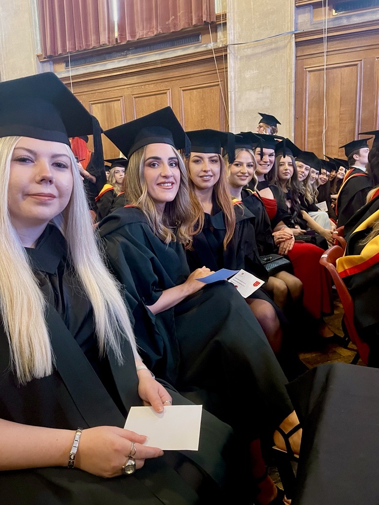 BangorUni's tweet image. 🎓 Winter Graduation is officially underway.  

Here’s a look at some of the highlights from a brilliant start to the celebrations.  

Congratulations to our graduates from the School of Health Sciences and the School of Arts, Culture and Language.  

#BangorGrad