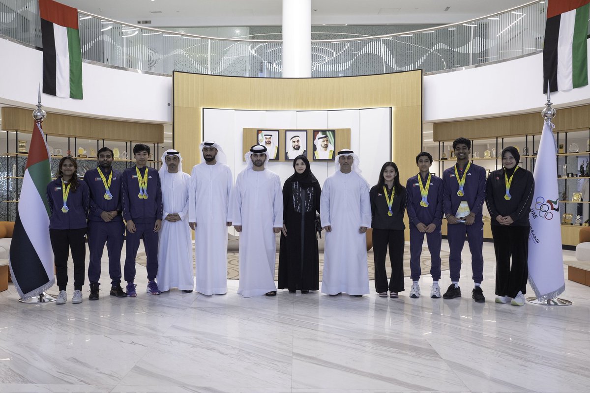 sheikhmansoor's tweet photo. ترأست اجتماع مجلس إدارة اللجنة الأولمبية الوطني�� في ختام عام حافل بالإنجازات، تُوِّج بحصيلة بلغت 80 ميدالية، تحققت خلال أفضل مشاركات لشباب الإمارات في دورة الألعاب الخليجية الشاطئية، ودورة الألعاب الآسيوية الثالثة للشباب، ودورة ألعاب التضامن الإسلامي. خلال الاجتماع، اعتمدنا التقرير الفني والإداري لعام 2025، وخطة النشاط الأولمبي لعام 2026، إلى جانب اعتماد الشعار الجديد للجنة وفقاً للهوية البصرية المعتمدة، كما اعتمدنا مجموعة من التقارير والمشاريع الهادفة إلى دفع مسيرة الحركة الأولمبية الوطنية نحو مستويات جديدة من التميز.