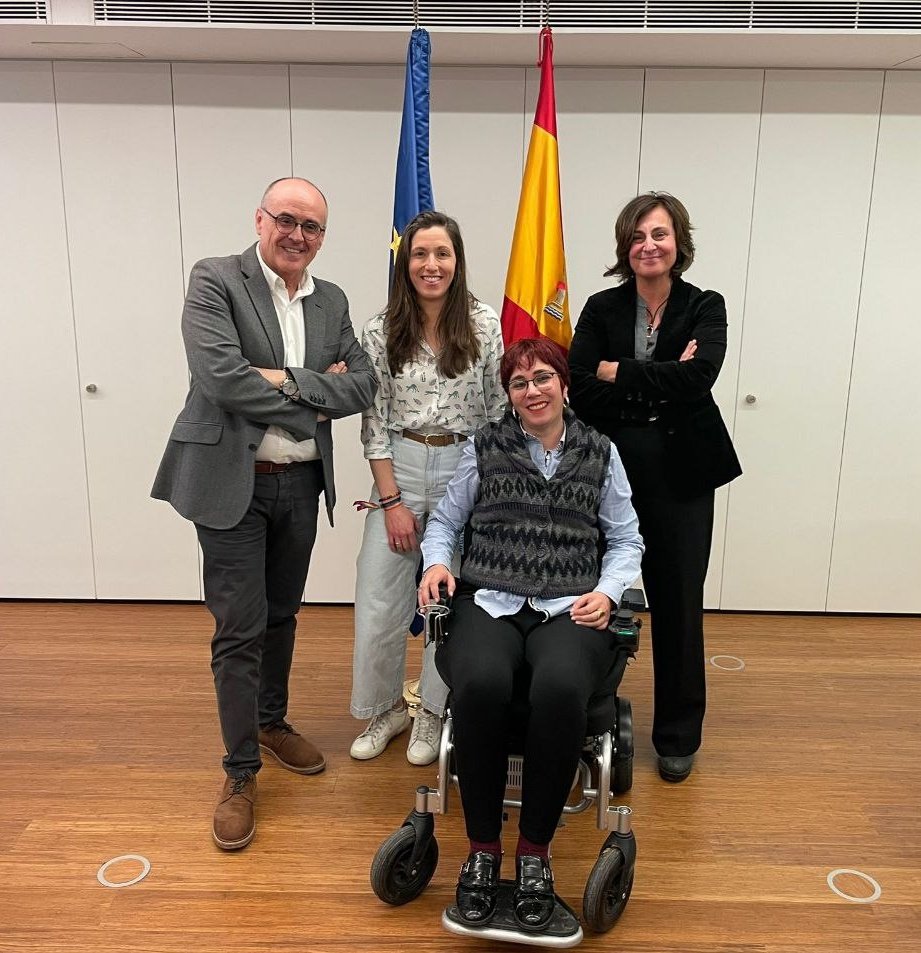 FELGTBI's tweet image. Hoy nos reunimos con la Fiscalía de DDOO para presentarles nuestro informe sobre discursos de odio en X y seguir trabajando para que el Pacto de Estado contra los discursos de odio hacia grupos en situación de vulnerabilidad sea, por fin, una realidad.

Porque los discursos de…