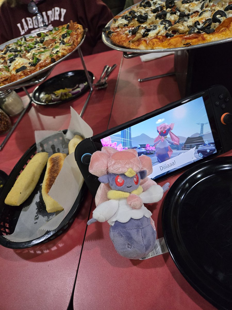 Matt (Absol) tweet media