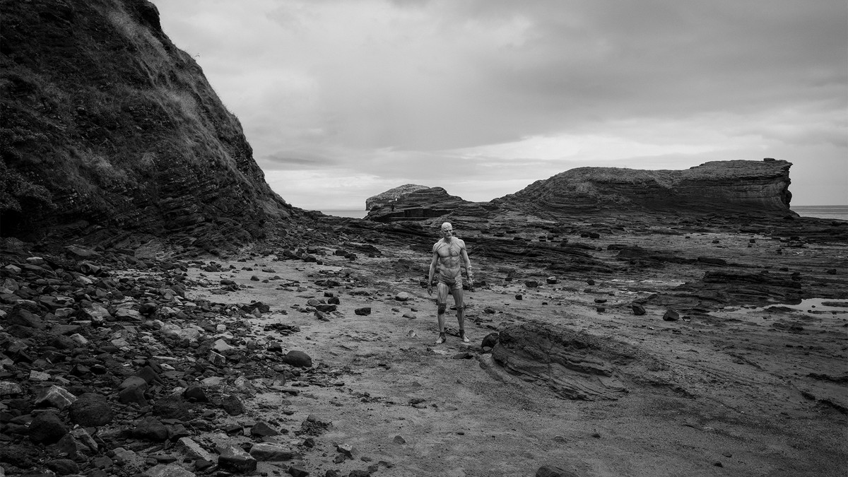 FrankensteinGDT's tweet photo. Jacob Elordi behind-the-scenes, shot by Isabella Elordi. Frankenstein is now on Netflix. https://t.co/4AS6rLbO1o