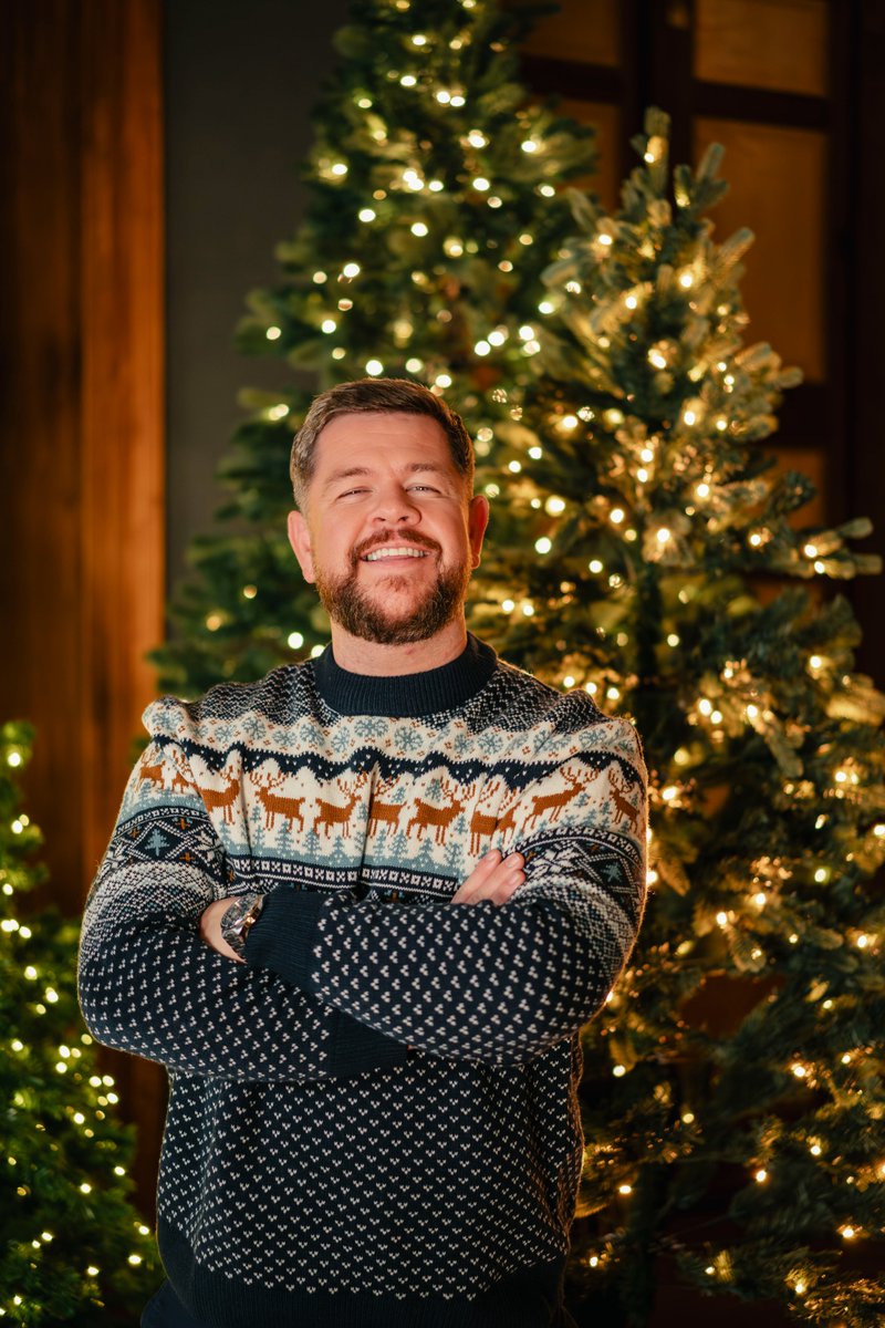 CloreClients's tweet photo. Bringing in the Bells with our @gradowrestling  once again at the helm, airs on @WeAreSTV  from 11:20pm on Hogmanay. HAPPY NEW YEAR! https://t.co/GbcEF6X5O5