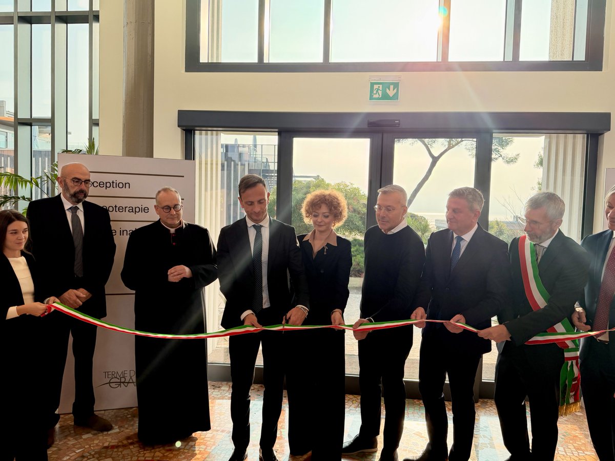 ✂️✨ Benvenuti alle nuove Terme Marine di Grado. Oggi abbiamo tagliato il nastro di un progetto straordinario: le storiche terme marine rinascono come unico polo in Italia capace di integrare in un'unica struttura:
👉 link.massimilianofedriga.it/fsOZC9

#iosonoFriuliVeneziaGiulia