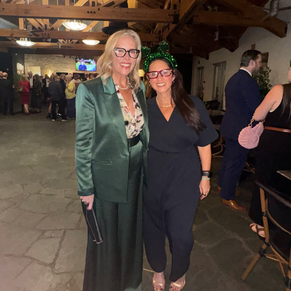 keepawolfson's tweet photo. Judge Andrea Wolfson was all smiles while enjoying the Miami-Dade Public Defender’s Office Holiday Party Friday in Key Biscayne. 🎄🌴💝🎁
Read more: https://t.co/k9MUogH74z
#MiamiDade #KeyBiscayne #HolidayVibes #GivingBack #ToyDrive https://t.co/abnt4gmUEz