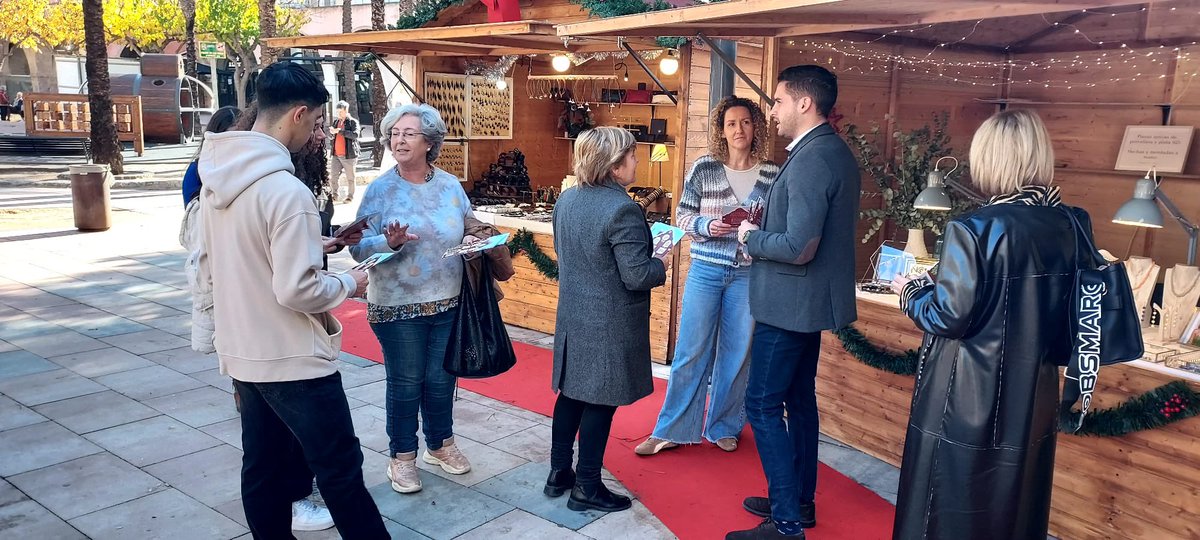 📍🇩🇰La campaña navideña sigue recorriendo la Región.
Hoy ha sido el turno de Cartagena, donde hemos compartido recomendaciones para un consumo seguro y con autonomía. 

🤝🎄Navidad responsable, cercana y con confianza.
<a href="/Empresa_RM/">Consejería de Empresa, Empleo y Economía Social</a>