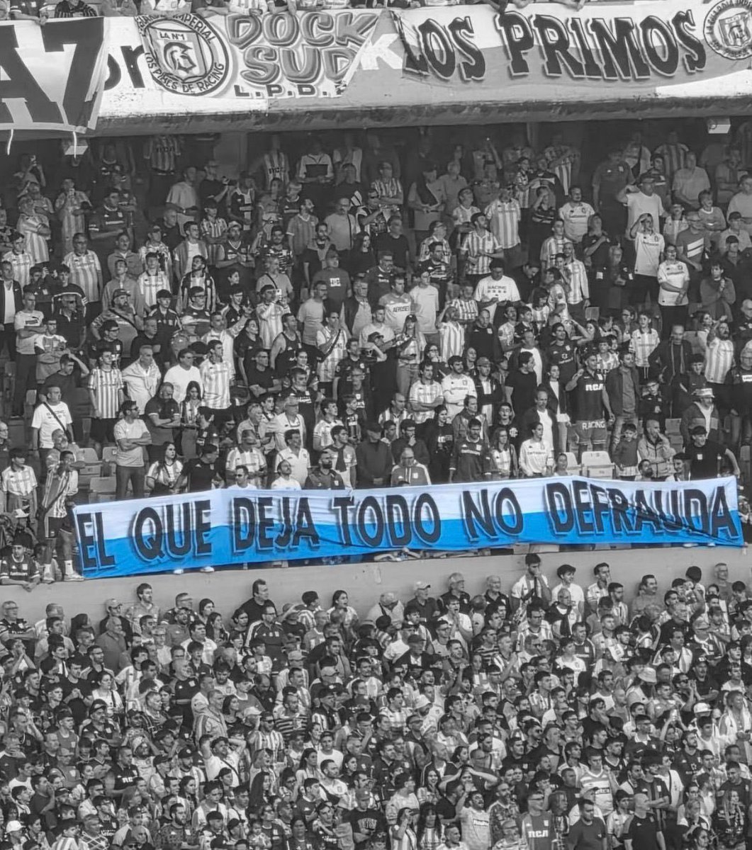 GuidoNewsAR's tweet photo. Racing fue protagonista todo el año: campeón vs Botafogo, semifinalista de Libertadores, cuartos de CA y jugó la final del torneo

Borró a Boca y a River y pasó a ser el club más odiado, buen síntoma

Hoy es bronca y dolor, mañana será todo alegría

A seguir así Academia 💙🤍 https://t.co/05rOLEWa11
