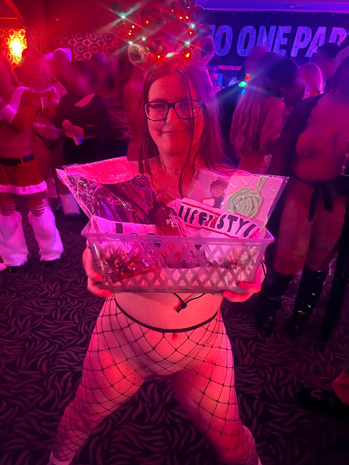 lifeinstylestl's tweet photo. WE ARE ALL WINNERS @theaddisonbea 
Why? Because besides having the best fucking time, we raised over $1,000 for the St. Louis Crisis Nursery —  because of YOU.

Huge love to DJ Z Man, @Purpletemphubs , @PurpleTemptres  for the raffle baskets, Dale for the generous donation, @MsAvaVega, @PapiVegaXXX  Maribel for the killer tamales, and @SabineStl  — plus every single guest that made it!!! 

You can still drop donations at Cigfreeds or bring them to the Ugly Sweater Meet & Greet coming up.

Next up:
🎄 Ugly Sweater Meet & Greet – Decmber 20
 🚨 Red Light District – Tuesday, December 30
🎭 NYE Masquerade Ball – Wednesday, December 31
🎸 LouFest – Jan 31
❤️ Valentine’s X – Feb 13–14 (10 years of Lifeinstyle 👀)
🌴 NSW 2026 – July 21–26

Good times. Good people! Let's go!!!