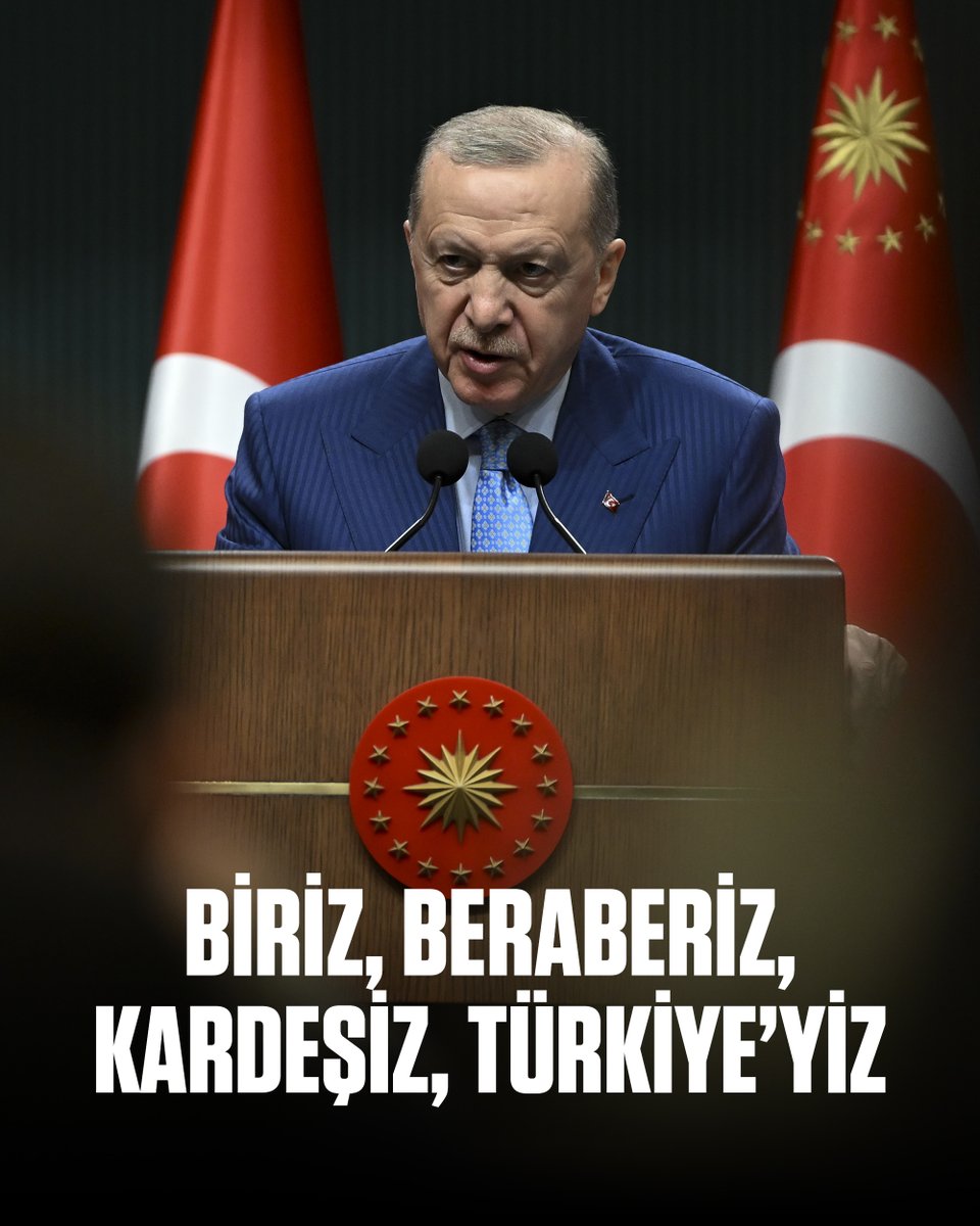 Biriz, beraberiz, kardeşiz; hep birlikte Türkiye’yiz.

Kimi zaman kadınları, kimi zaman Alevi canlarımızı, kimi zaman Kürt kardeşlerimizi hedef alan hadsiz söylemler karşısında birbirimize daha sıkı kenetlenecek, kardeşliğimizi yüceltmenin yollarını arayacağız.