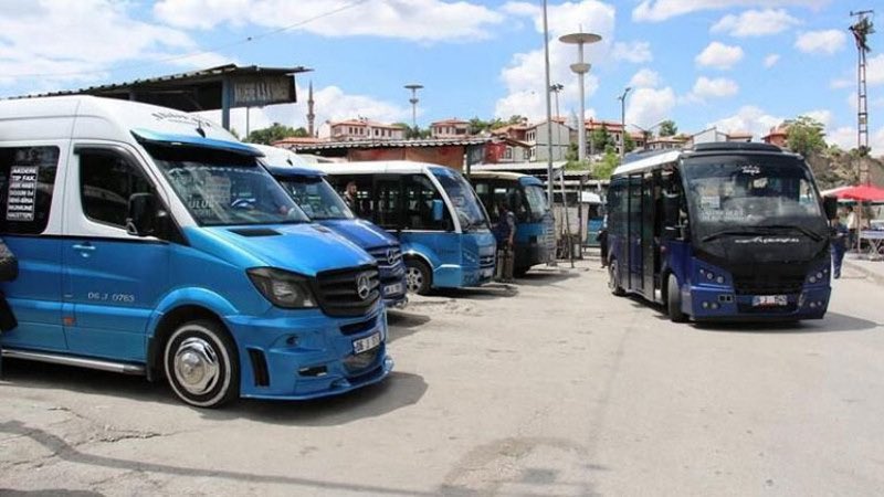 Ankara’da dolmuş ücretlerine zam!
İndi-bindi: 40 TL
Uzun mesafe: 45 TL
Öğrenci: 25 TL
📅 1 Ocak 2026’dan itibaren