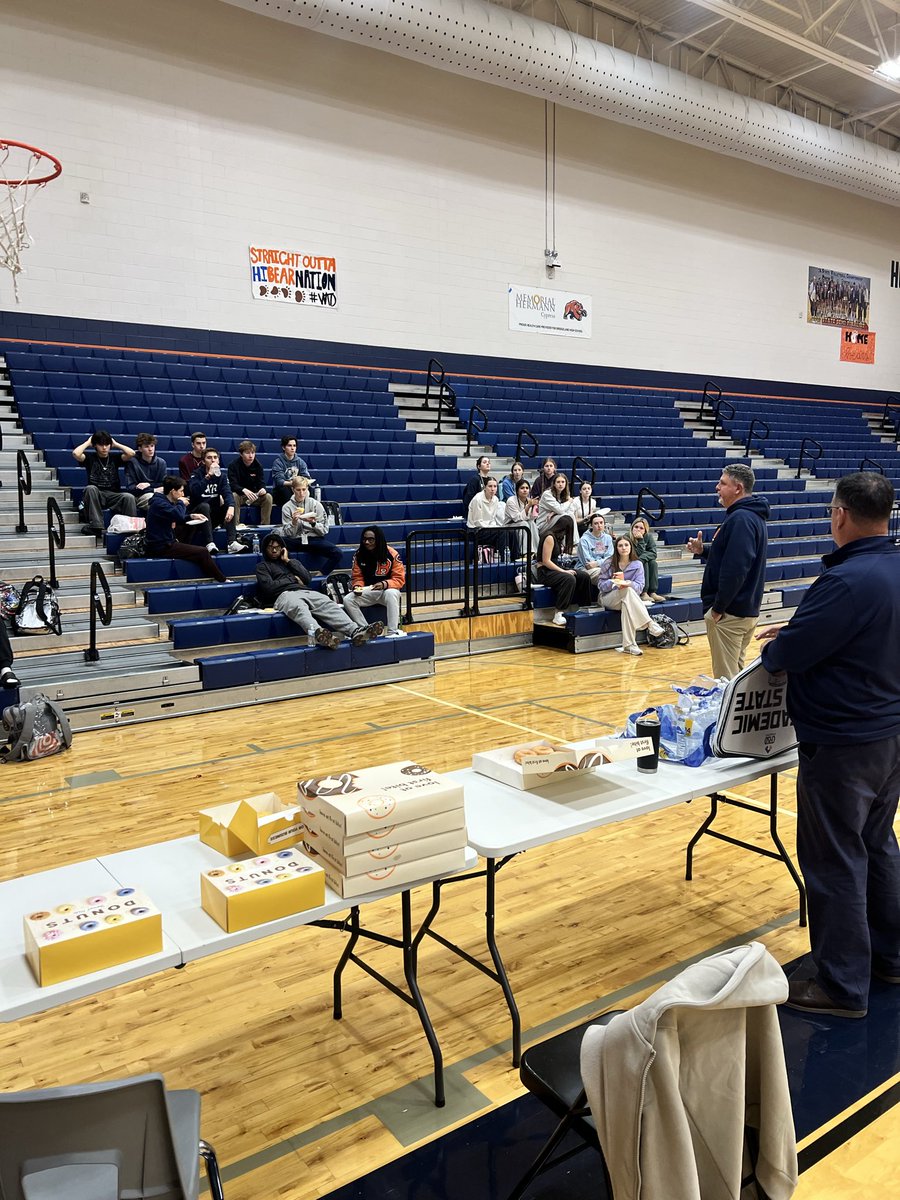 Candi Weige tweet media