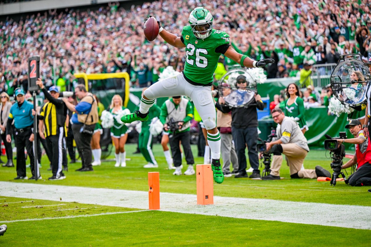 Double Vote Day 🦅

Jalen Hurts #ProBowlVote
Saquon Barkley #ProBowlVote
AJ Brown #ProBowlVote
DeVonta Smith #ProBowlVote
Dallas Goedert #ProBowlVote
Lane Johnson #ProBowlVote
Landon Dickerson #ProBowlVote
Jordan Mailata #ProBowlVote
Fred Johnson #ProBowlVote 

#FlyEaglesFly