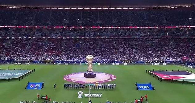 انطلاق مباراة المنتخب الوطني لكرة القدم والسعودية ضمن الدور نصف النهائي من بطولة كأس العرب فيفا قطر 2025. الأردن هلا أخبار عاجل 