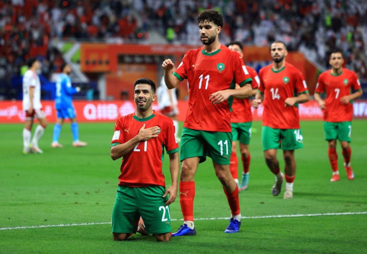المنتخب المغربي لكرة القدم يتأهل إلى نهائي بطولة كأس العرب 2025 بفوزه على نظيره الإماراتي بثلاثية نظيفة. - سيواجه الفائز من مباراة منتخبي السعودية والأردن المقامة حالياً 