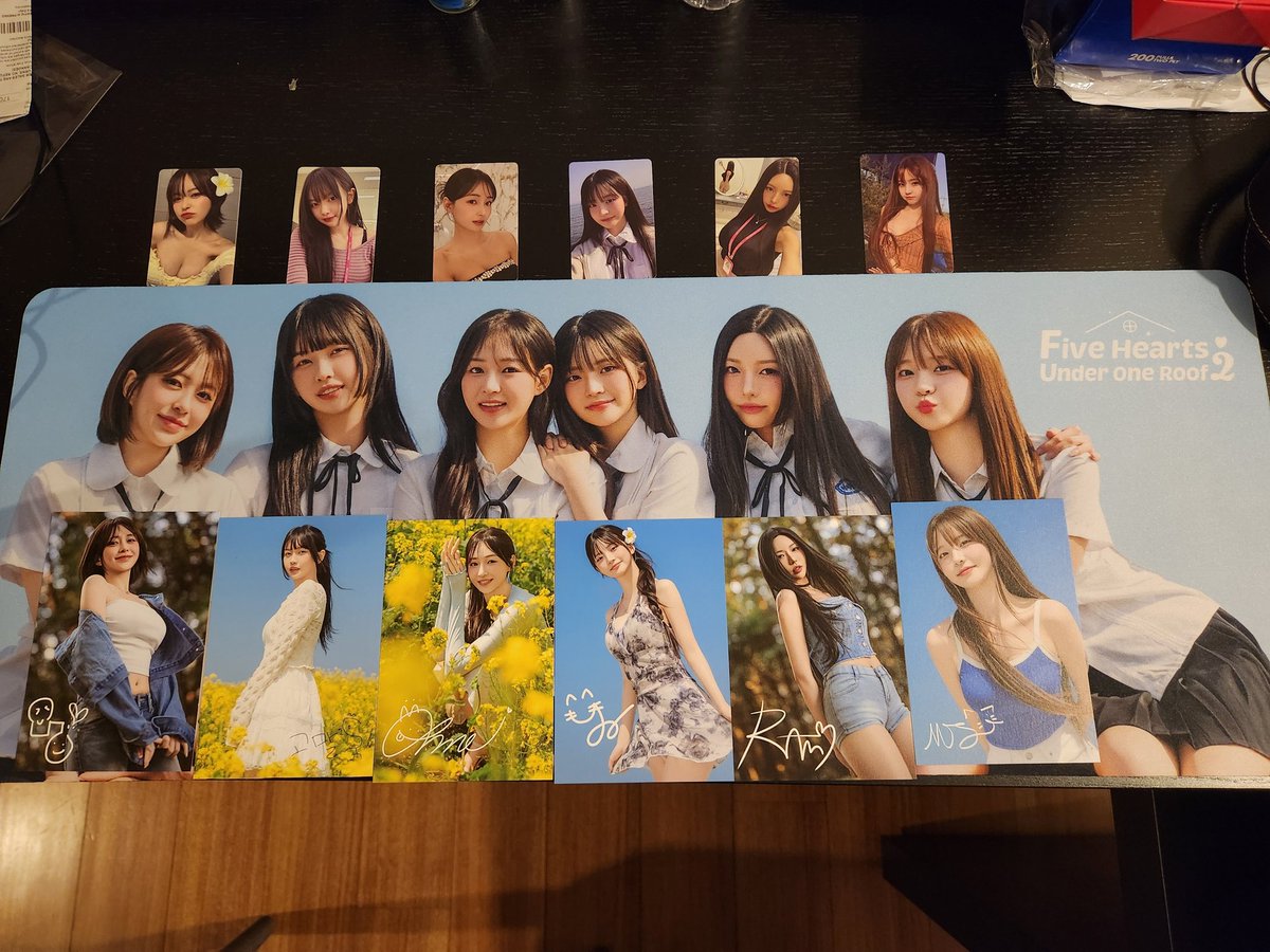 I realised I never posted what I got from this. Signed photocards, signed postcards and a deskmat yooo. 

Never had a deskmat before so this is one hell of a first to use 😅 Thanks for the merch 5 Hearts devs 😀🙏