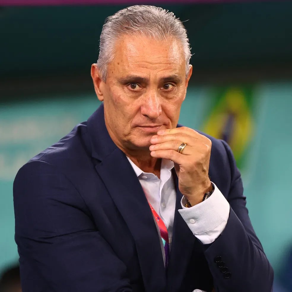 _olucasdias's tweet photo. ⚠️ Dos nomes que o Inter tinha como opção (claro que outros também foram falados), 3 já sabemos que estavam na “lista” de Abel: Tite, Odair e Eduardo Domínguez. 

Outro nome que circula de outros momentos no Beira-Rio é o de Paulo Pezzolano. 

A direção também está trabalhando esses nomes que já foram olhados em outras oportunidades. 

Negociação até o momento foi com Tite, além de um contato preliminar com Odair. 

Inter sabe que Tite, seu plano A, pode fechar a qualquer momento com o Cruzeiro.