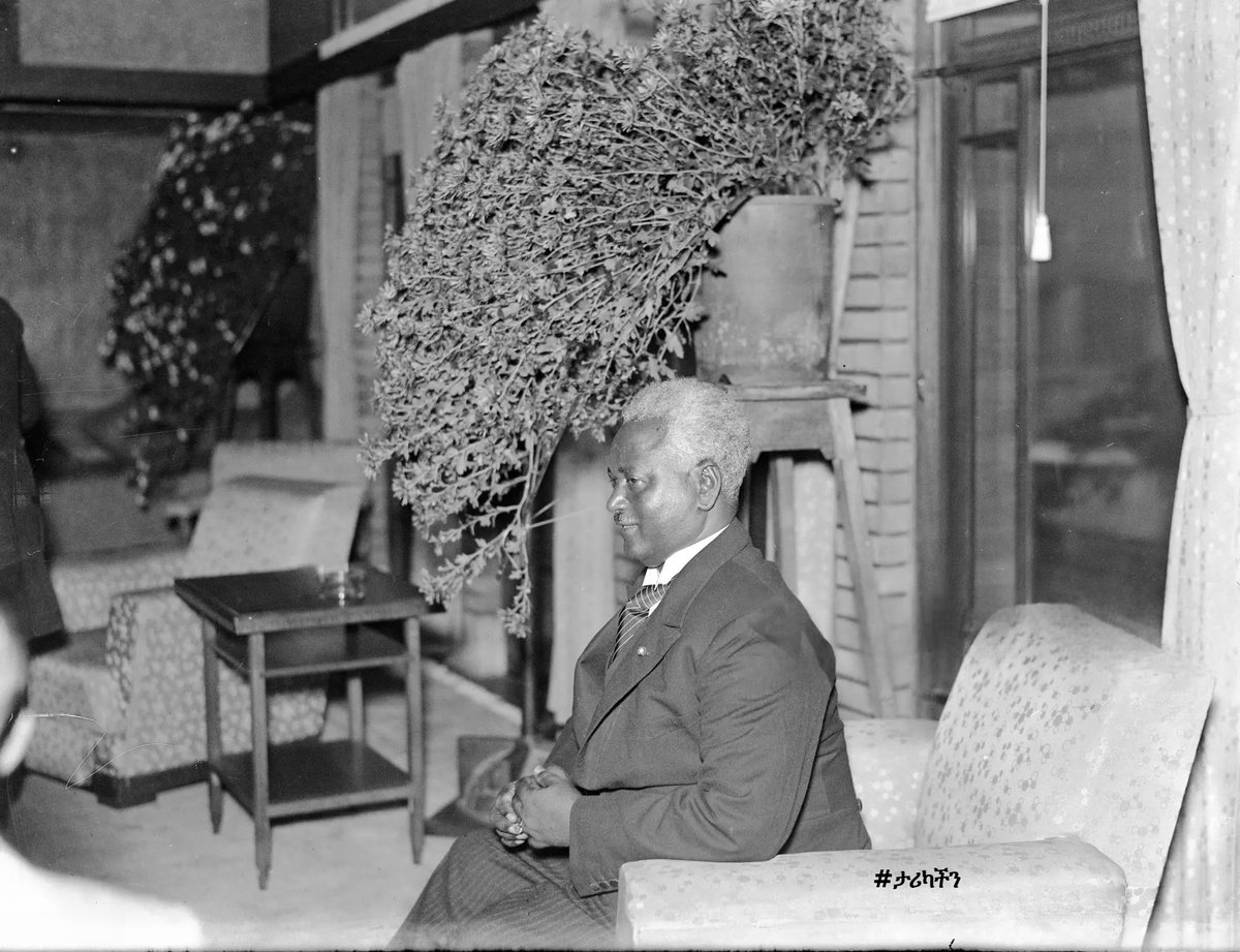 biniamhirut's tweet image. ብላቴን ጌታ ኅሩይ ወልደ ሥላሴ በቶኪዮ  ጃፓን በአሳሂ ሺምቡን ቃለ መጠይቅ ሲደረግላቸው፣ ጥቅምት 26 ቀን 1924 ዓም/  Blatten Geta Heruy Wolde Sellase speaks during the Asahi Shimbun Interview at the Imperial Hotel on November 6, 1931 in Tokyo, Japan
#Ethiopia…