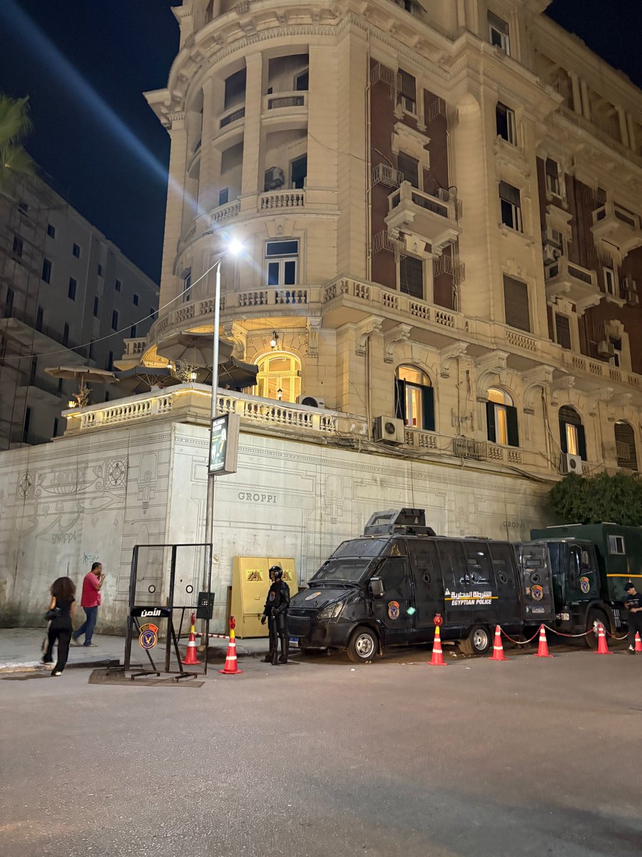 MonaAli_NY_US's tweet image. Egypt, an economy mired in crisis, attracted more greenfield FDI than any other country in the world economy last year. Being back in Cairo - a city I love - was an intense experience. I hope to write more about this soon.