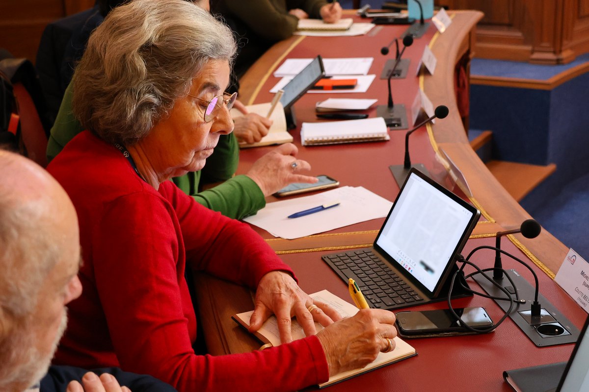 SDIS71's tweet photo. #INSTANCES📝17 points à l’ordre du jour du dernier #CASDIS de l'année, dont :
➡convention-cadre avec les 44 corps communaux et intercommunaux #SLIS
➡avenant au financement du projet #NexSIS
➡projections financières 2026 et contribution des communes et EPCI @saoneetloire https://t.co/arTIWqEhU0