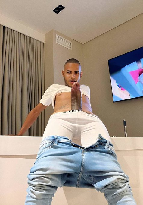 Mr Rodriguez tweet media