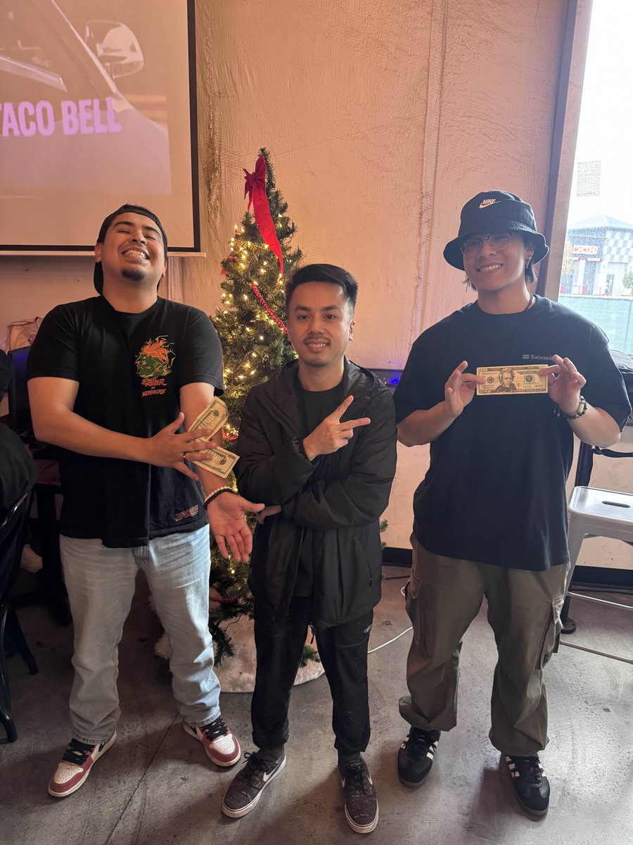 MNC Smash tweet media