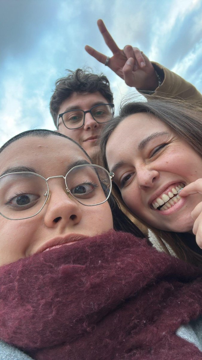 Elenita✨ tweet media
