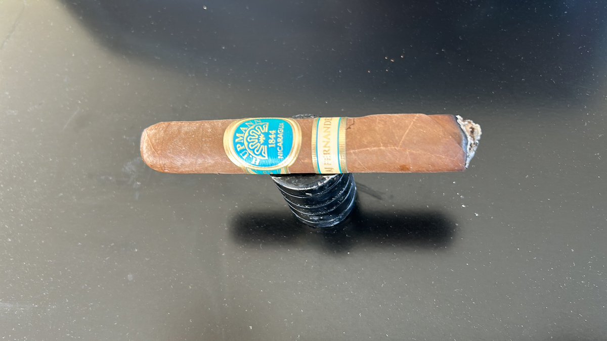 rayadh97's tweet image. Afternoon smoke. #AJ