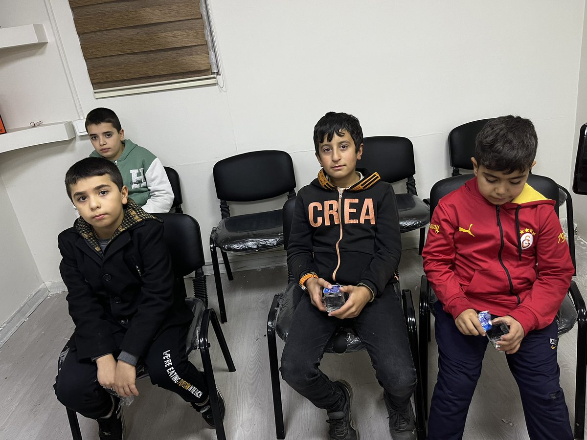 "MİLLİ GENÇLİK SOHBETLERİ" kapsamında derneğimizin bu haftaki konuğu olan Sayın Mehmet YALÇINKAYA  "Türkiye Siyasi Tarihinin Son Kırk Yılı" başlıklı konuşmalarını derneğimizde bizlerle paylaştı. Değerli bilgilerini ve tecrübelerini bizlerle paylaşan Sayın Mehmet YALÇINKAYA