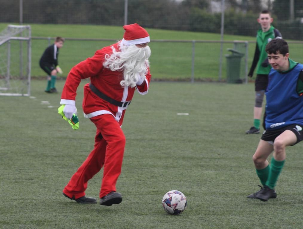 CPfootball_IRL's tweet photo. Great Celebrations on Saturday to mark the mid Season and Christmas Break! Wishing you all a very Happy Christmas from everyone at CP Football Development Academy ๐โ
#chillinsurance #ifcpf #faireland https://t.co/CLIJIfL59e