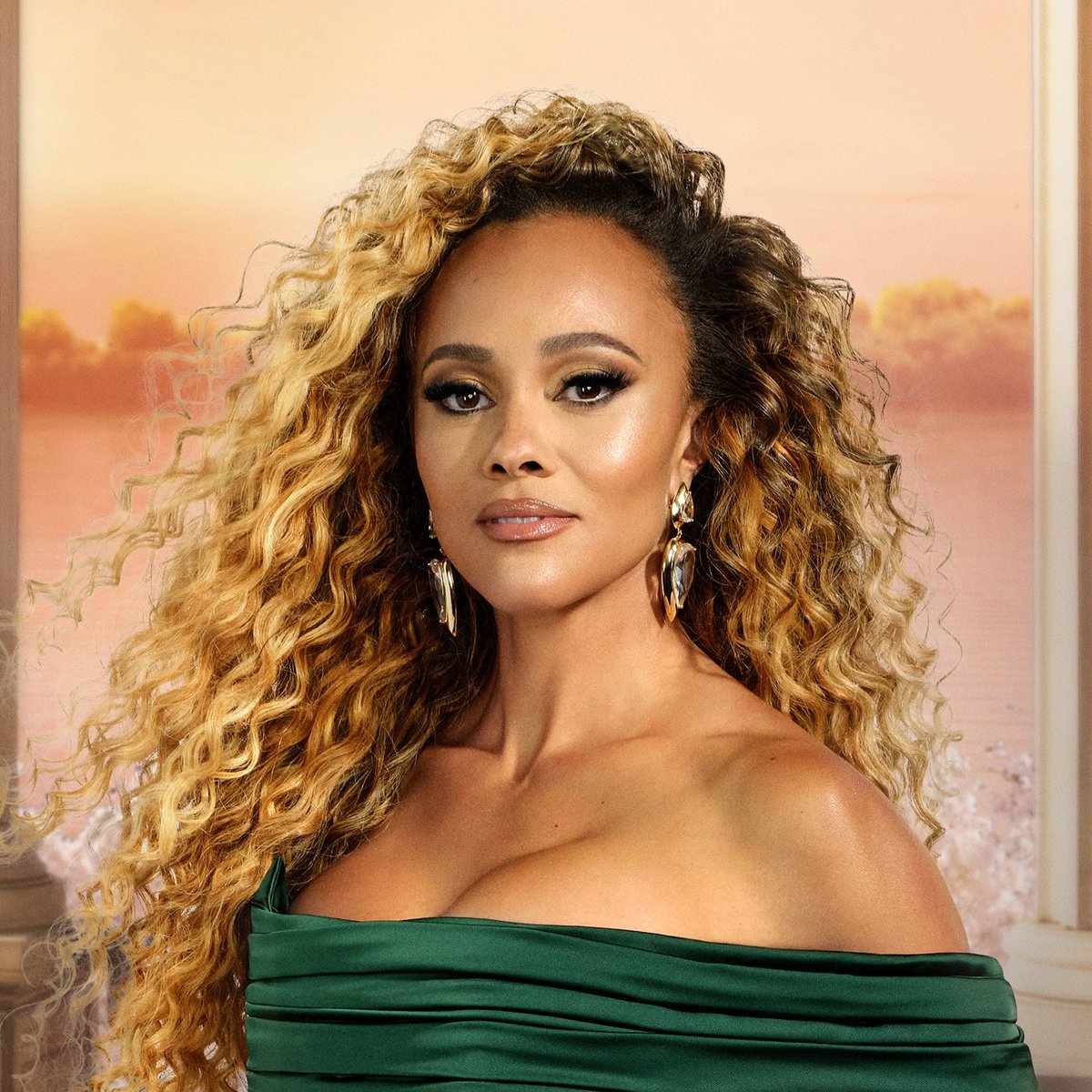 Pr0sttti0nWh0re's tweet image. I haven’t been over a housewife this bad in awhile. Get her and her terrible singing voice the fuck off my screen #RHOP
