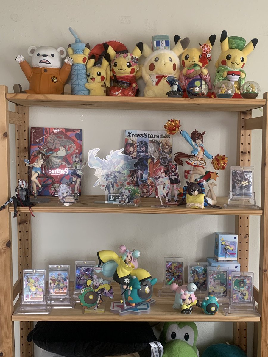 icecoldkuma's tweet photo. Before Japan vs after Japan 
Got a pretty good haul this time around ^^ ~ https://t.co/BZS8JfzDrx