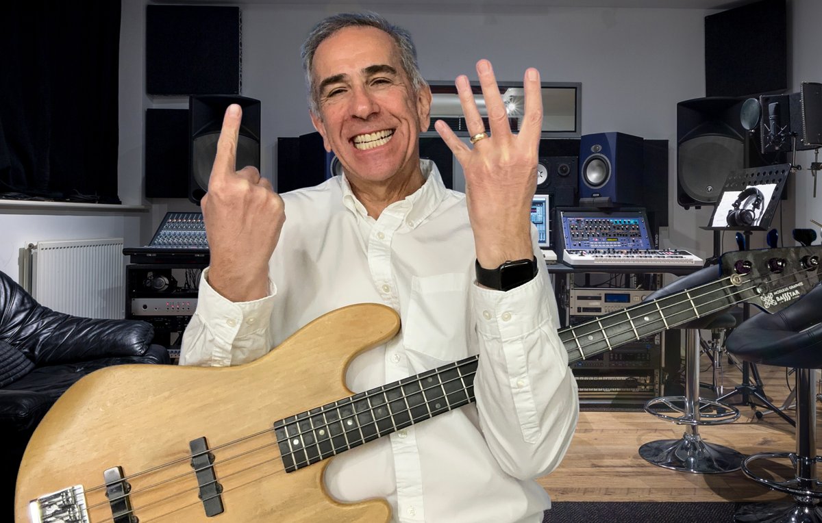 ForBassPlayersOnly tweet media