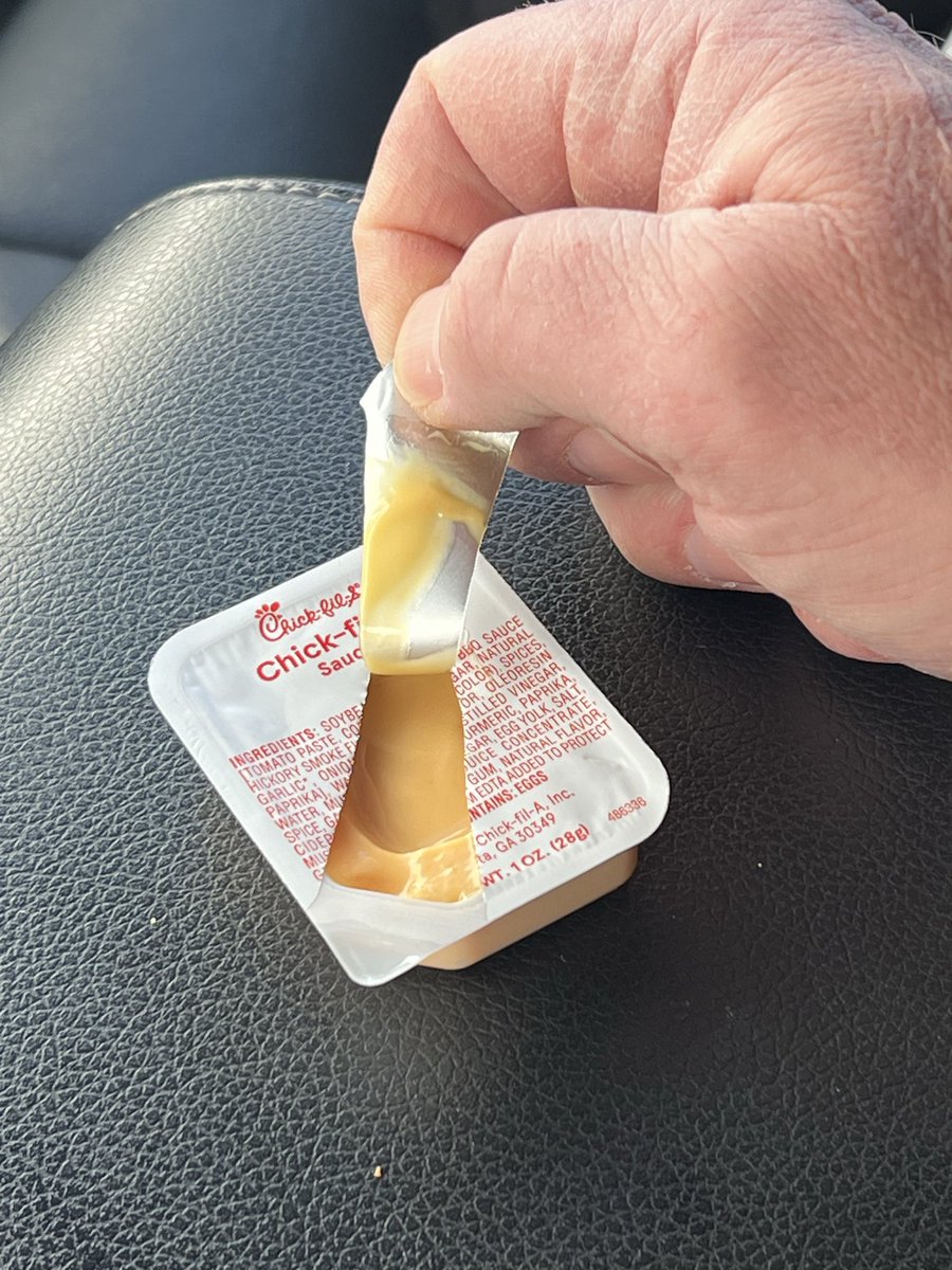 murphnc's tweet image. Can someone PLEASE tell me the level of wizardry needed to properly open a packet of #chickfila sauce?

I’m like 0 for 300 now…..