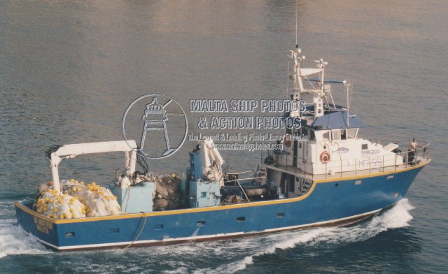 Shipguru's tweet image. #frenchbuilt #Maltese #purseseiner #TA_MATTEW with #fishingmatricola #MFA_515 #leaving #grandharbourmalta - 23.04.2007 - maltashipphotos.com - NO PHOTOS can be used or manipulated without our permission @EFCA_EU @ICCAT @ShippingTV @ShippingMag @Shipping_Herald @shippingdata