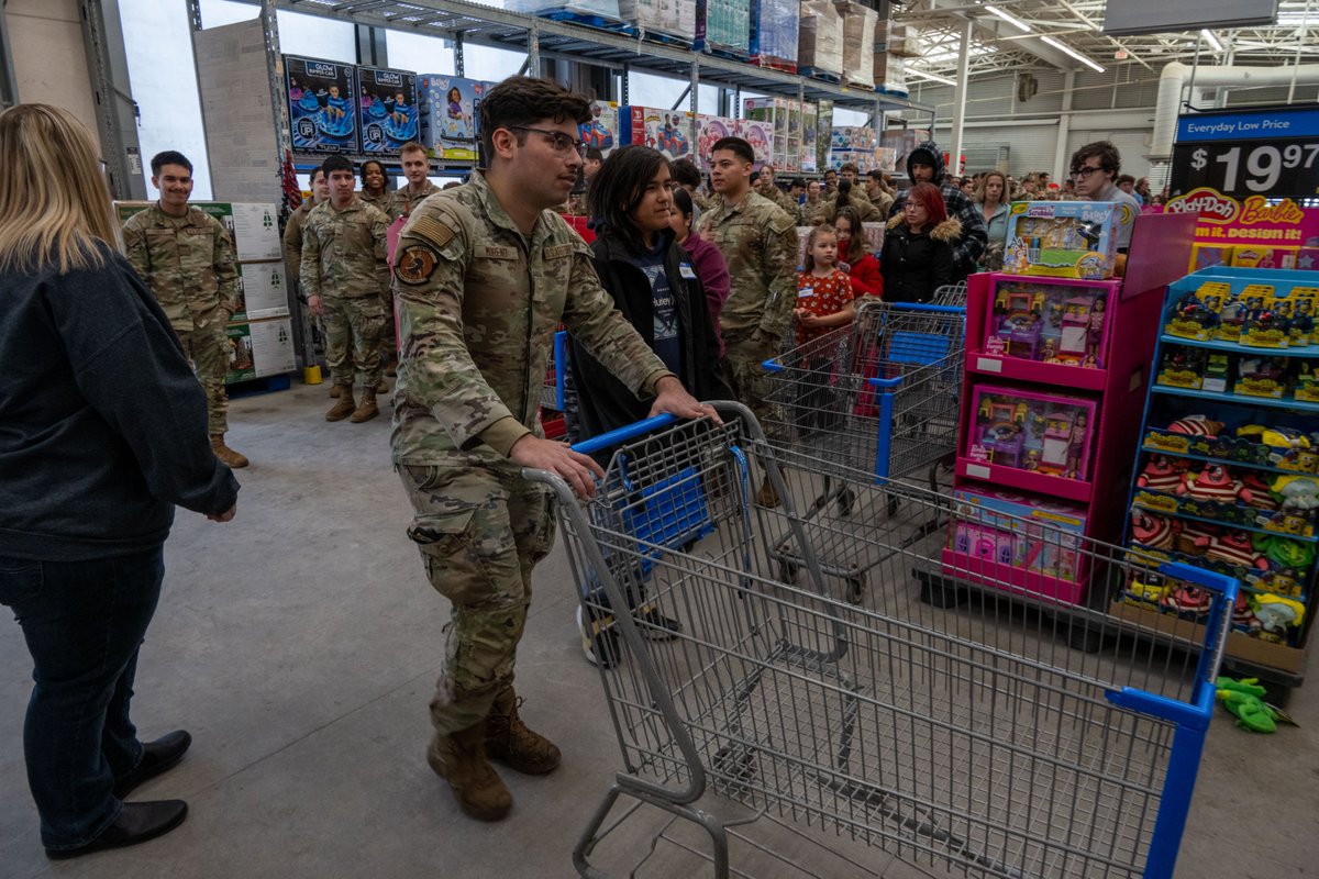 Minot Air Force Base tweet media