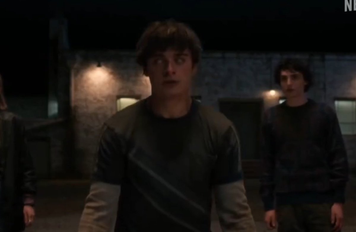 🛐🛐🛐
#StrangerThings5