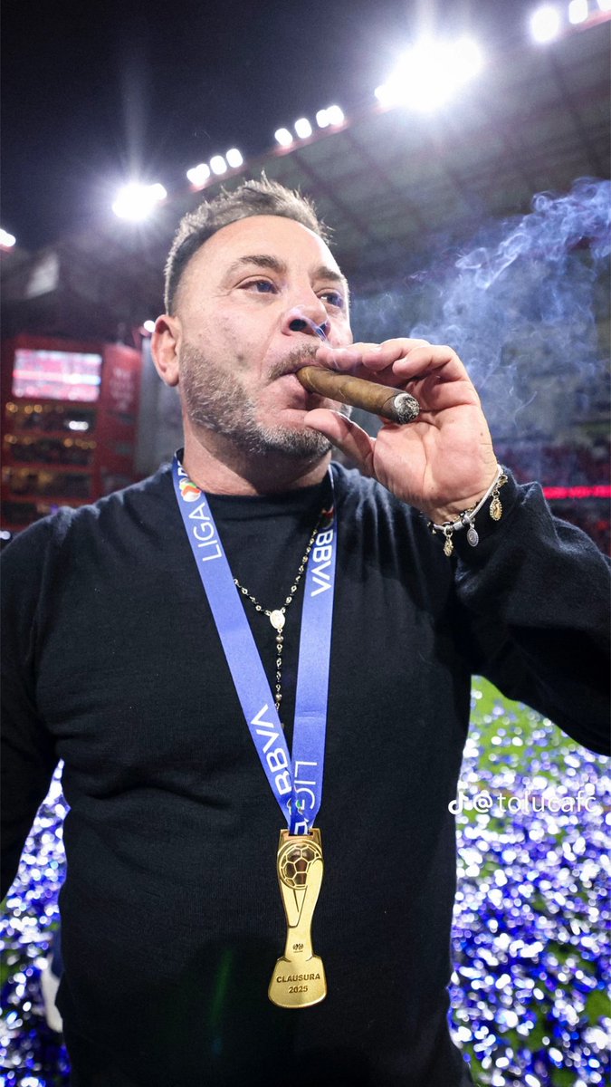 Fernando420's tweet image. El Turco Mohamed mandó a chingar a su madre a todos los de Televisa en vivo por el Canal de Las Estrellas en horario prime.
De los momentos más épicos en la televisión mexicana. 🍿