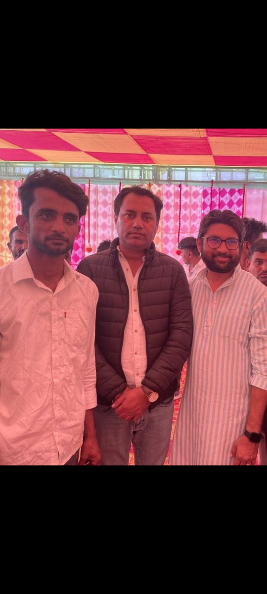 KamaruInc's tweet photo. कांग्रेस परिवार के युवा साथी, राजस्थान युवा कांग्रेस के कार्यकारी प्रदेश अध्यक्ष भाई सुधीन्द्र मूँड़ जी को जन्मदिन की हार्दिक बधाई एवं शुभकामनाएँ।

महादेव से आपके उत्तम स्वास्थ्य एवं सुदीर्घ जीवन की कामना करते हैं।
@SudhindarINC https://t.co/M4SQwCnSpN