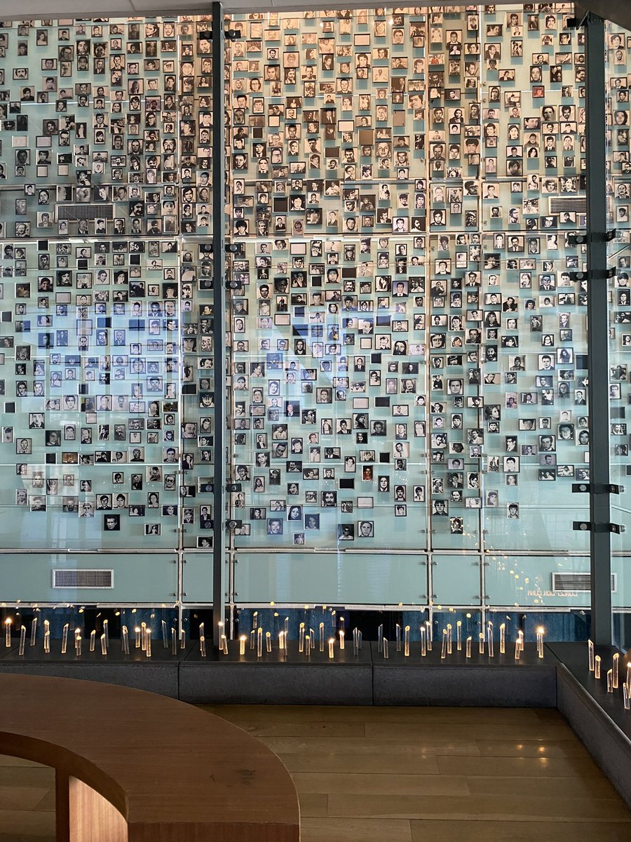 “la dictadura pasó hace 50 años, supera” NO, por qué aún hay familias que no reciben justicia, que nunca supieron dónde están sus seres queridos o personas que murieron por pensar distinto y los políticos que van a tomar el mando pensaron que esto estuvo “bien”