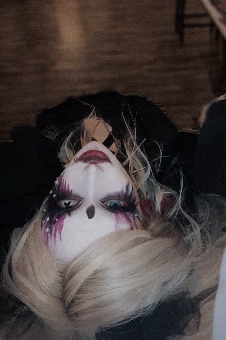 DazzlingBAD - i T - (@xxxBAD_iT_) / Posts / X