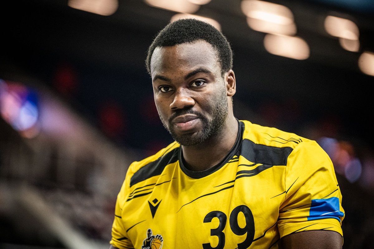 MHP_RIESEN's tweet photo. Es ist angerichtet.
📸: Fotostand / Voelker | #HROLUD https://t.co/6z2c9aTLyu