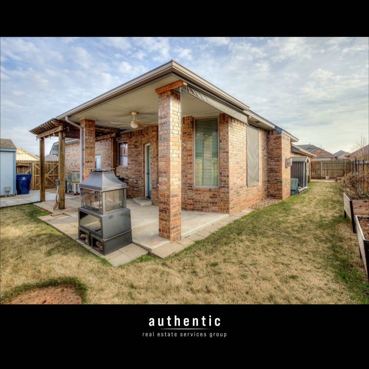 AuthenticRESok's tweet image. 🏡 PRICE DROP ALERT!

📍 11713 SW 14th St, Yukon, OK
More photos, click here: bit.ly/11713SWphotos

A corner-lot home where comfort, practicality, and warm living spaces all come together.

Matt Tilley - Realtor®
(405) 353-9667 | matt@authenticres.com

#oklahomarealestate